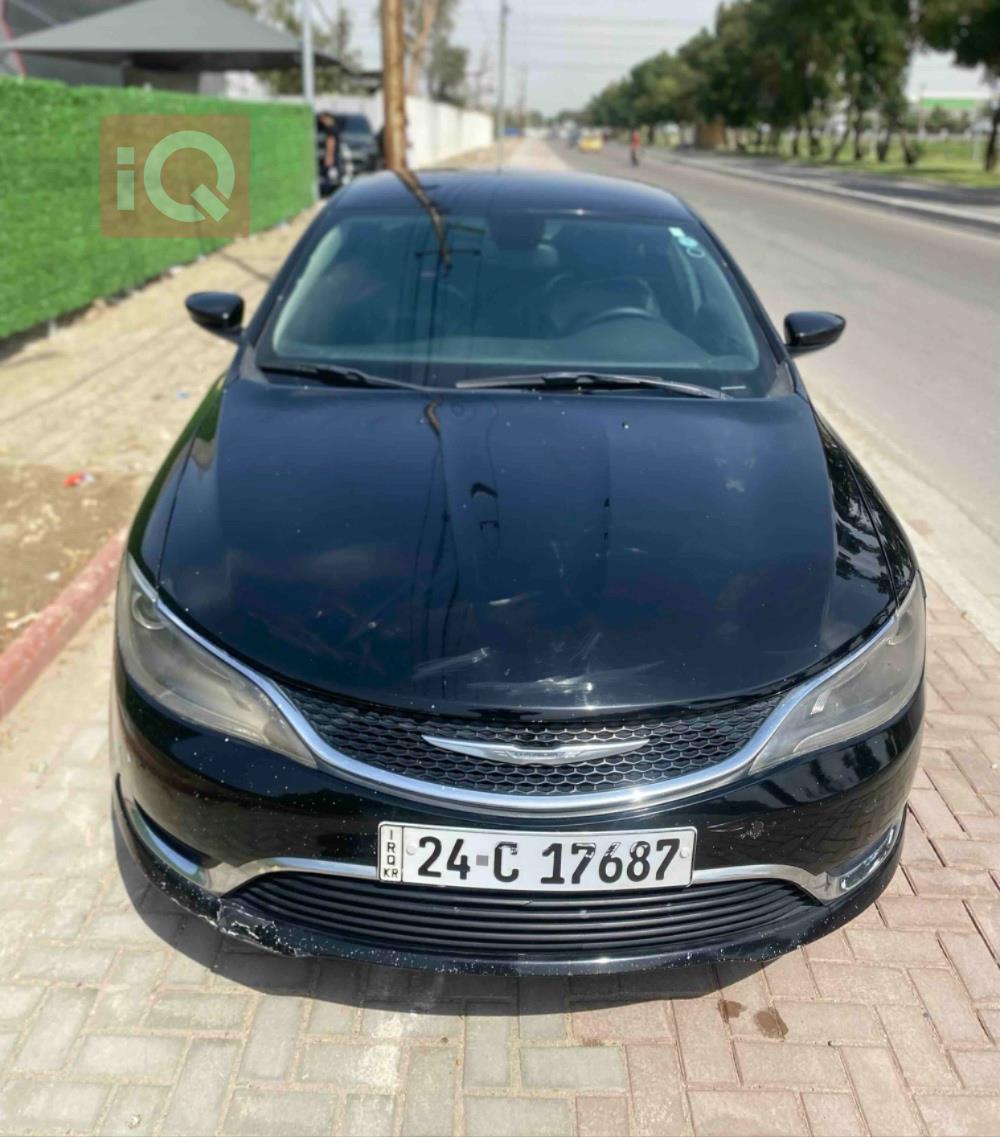 كرايسلر 200